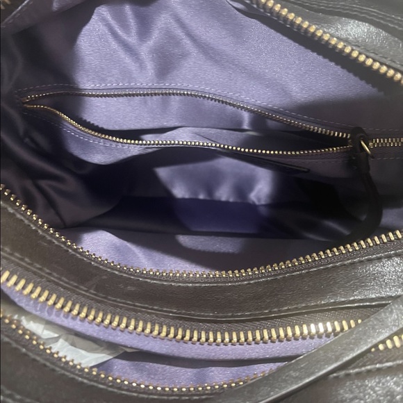 COACH Hampton Lindsay Satchel - Picture 9 of 11